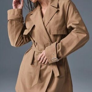 Alo Yoga Prime Trench